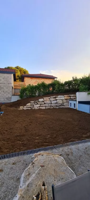 Entreprise de terrassement pour enrochement qualibré paysager à Ambérieu-en-Bugey, Ambérieu-en-Bugey, Slow Concept