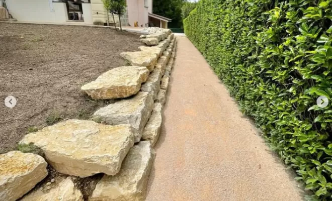 Aménagement extérieur avec enrochement à Ambérieu-en-Bugey, Ambérieu-en-Bugey, Slow Concept