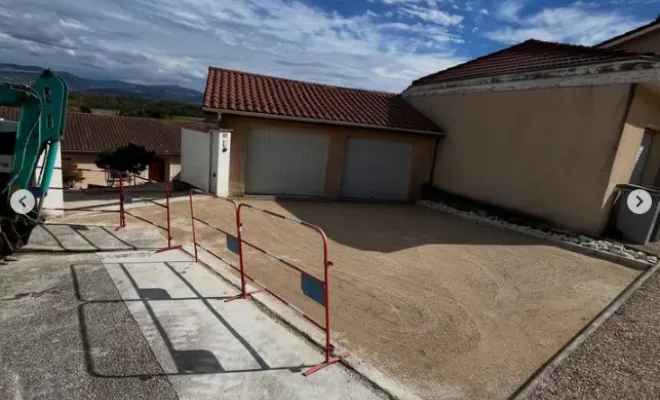 Réfection de cour en enrobé vers Ambérieu-en-Bugey, Ambérieu-en-Bugey, Slow Concept